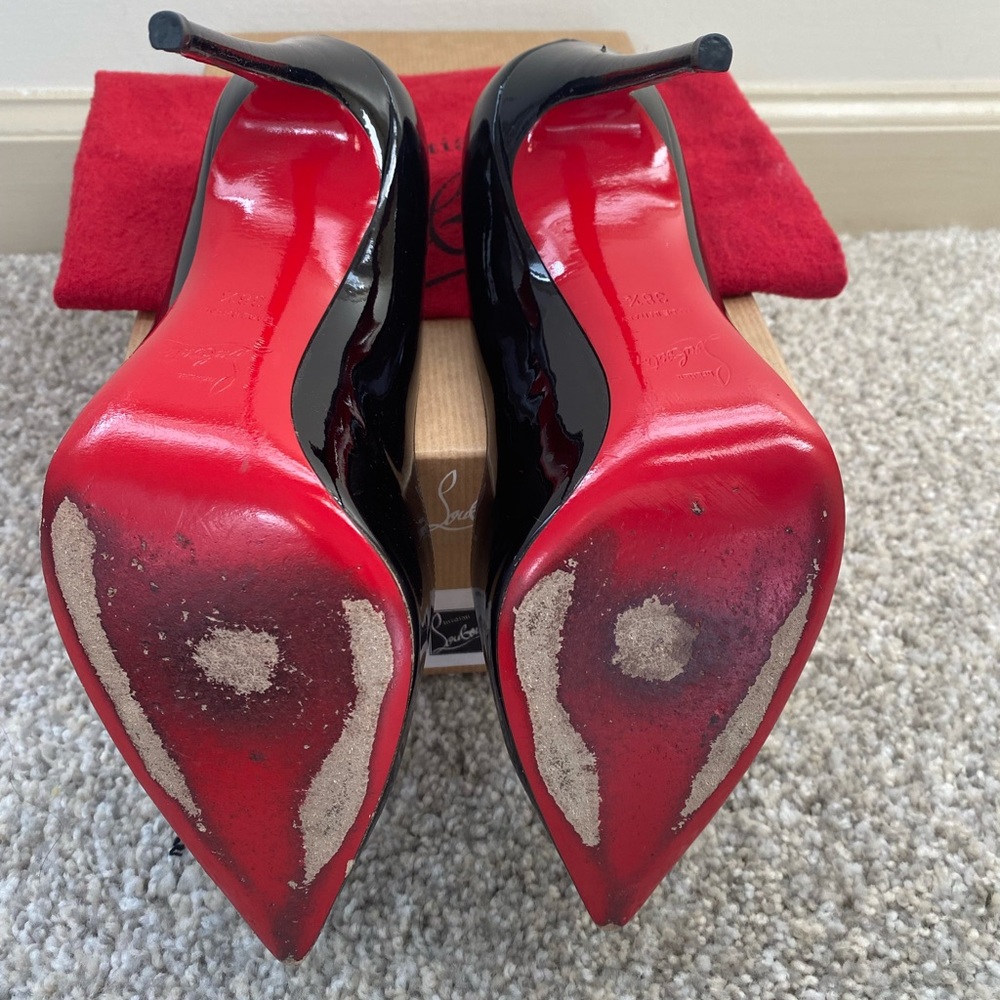Louboutin Pigalle Follies - Black Patent Pumps 38.5 - Picture 3 of 10